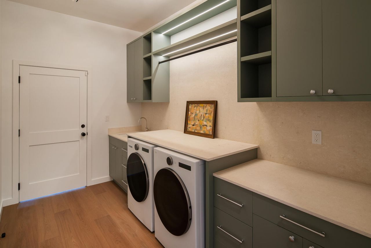 6371 SW 87th Terrace, Pinecrest, FL 33156 Photo