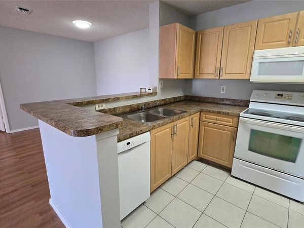 11205 W Atlantic Boulevard, Unit 305, Coral Springs, FL 33071