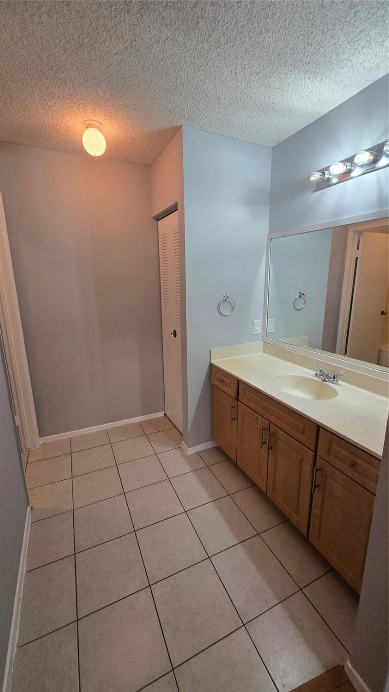 11205 W Atlantic Boulevard, Unit 305, Coral Springs, FL 33071 Photo