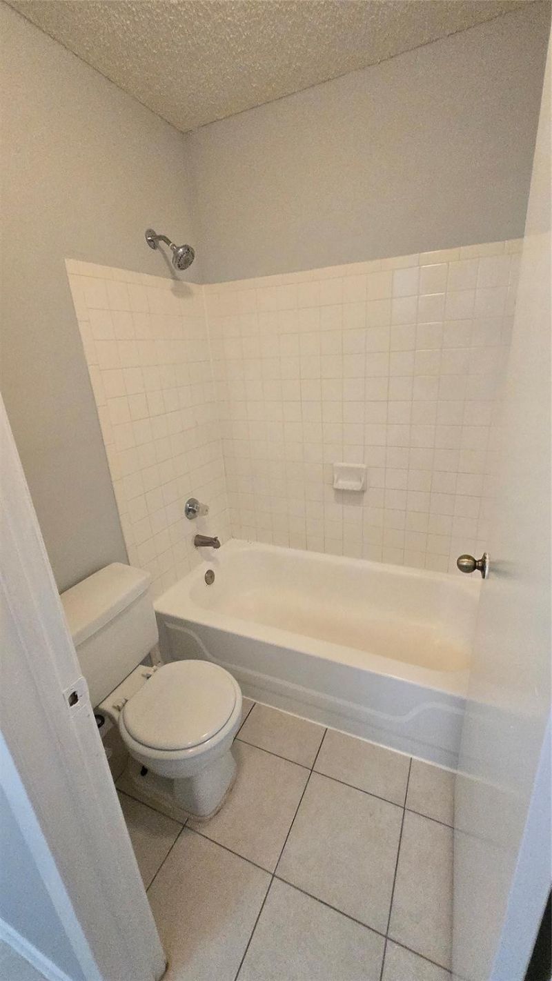 11205 W Atlantic Boulevard, Unit 305, Coral Springs, FL 33071 Photo