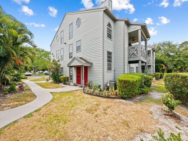 5095 Heatherhill Ln, Unit 8, Boca Raton, FL 33486