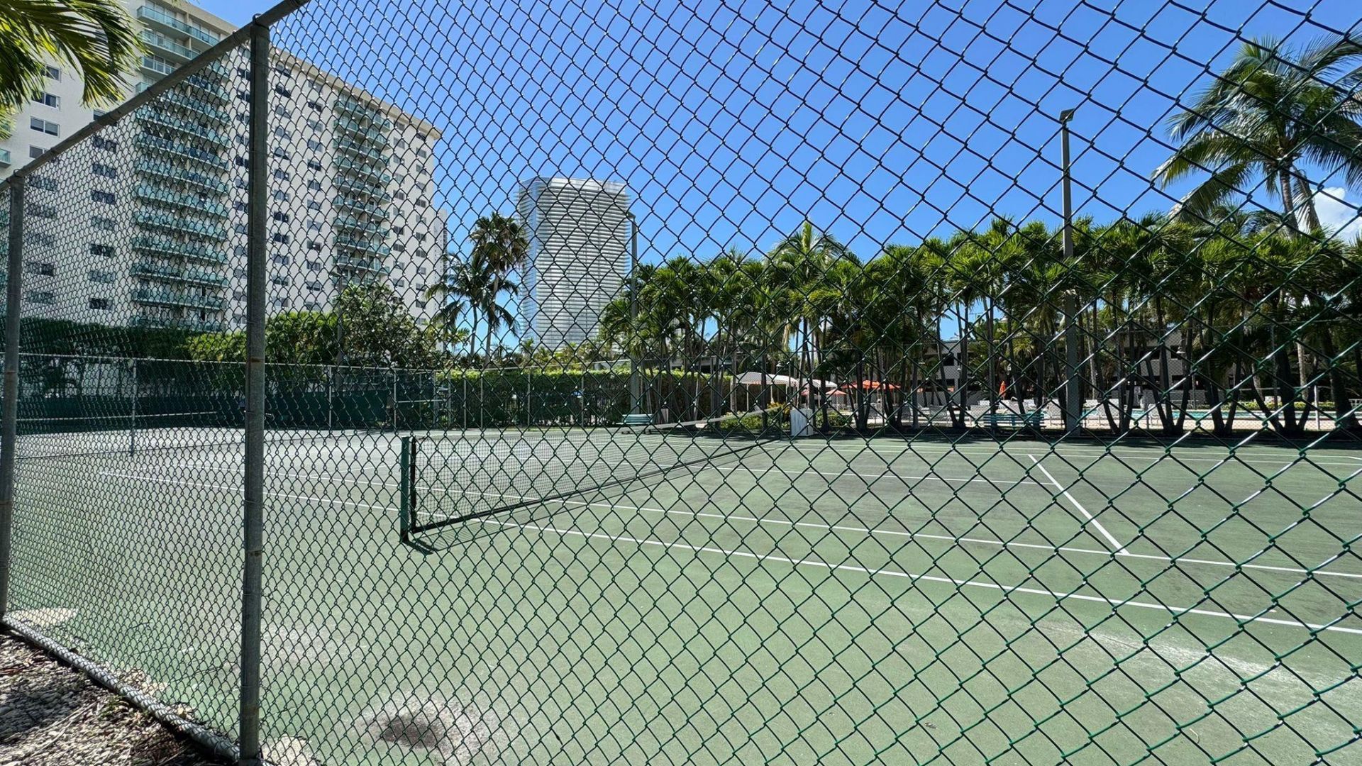 19380 Collins Avenue, Unit 507, Sunny Isles Beach, FL 33160 Photo