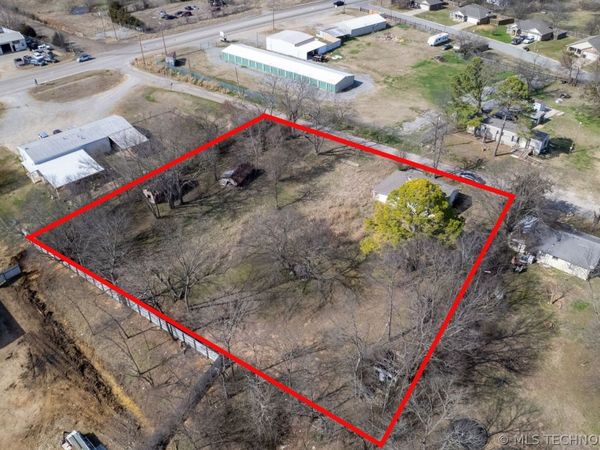 711 Blanchard, Durant, OK 74701