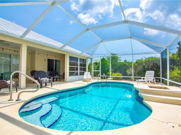 1015 18th Street SW, Vero Beach, FL 32962