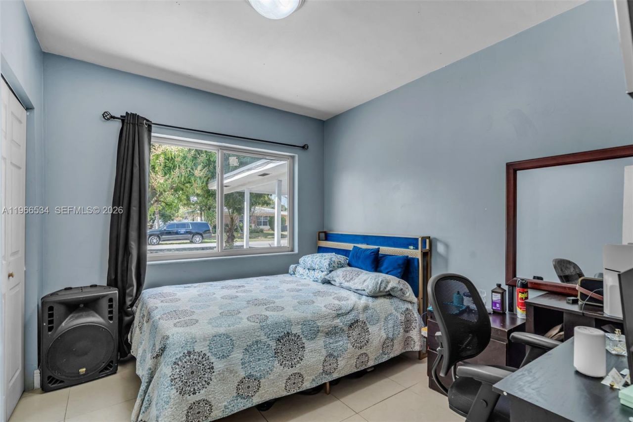 15021 NE 11th Ave, Miami, FL 33161 Photo