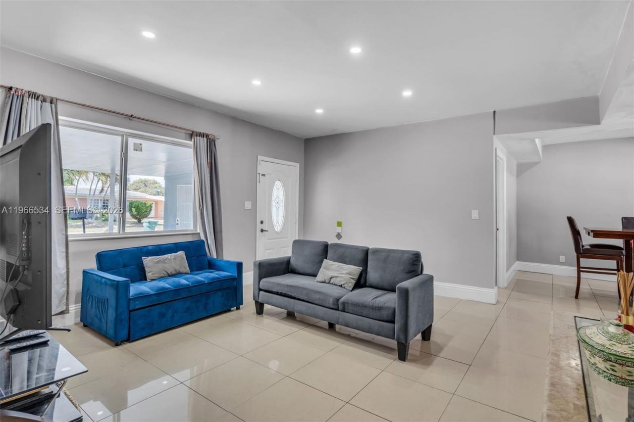 15021 NE 11th Ave, Miami, FL 33161 Photo