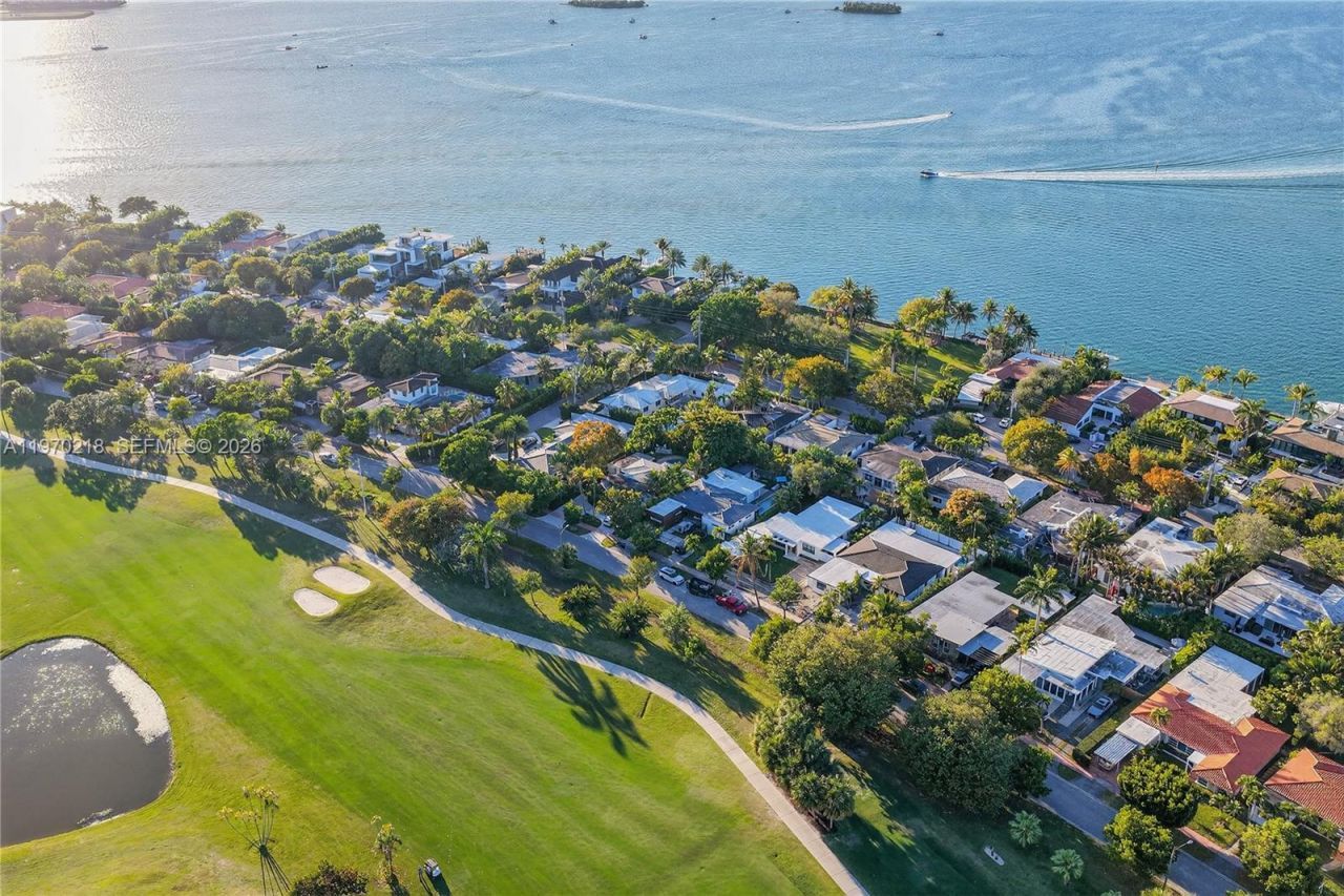 1000 N Shore Dr, Miami Beach, FL 33141 Photo