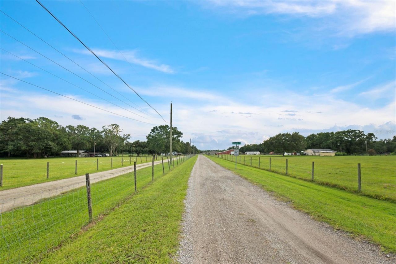 1450 Duff Road, Lakeland, FL 33810 Photo