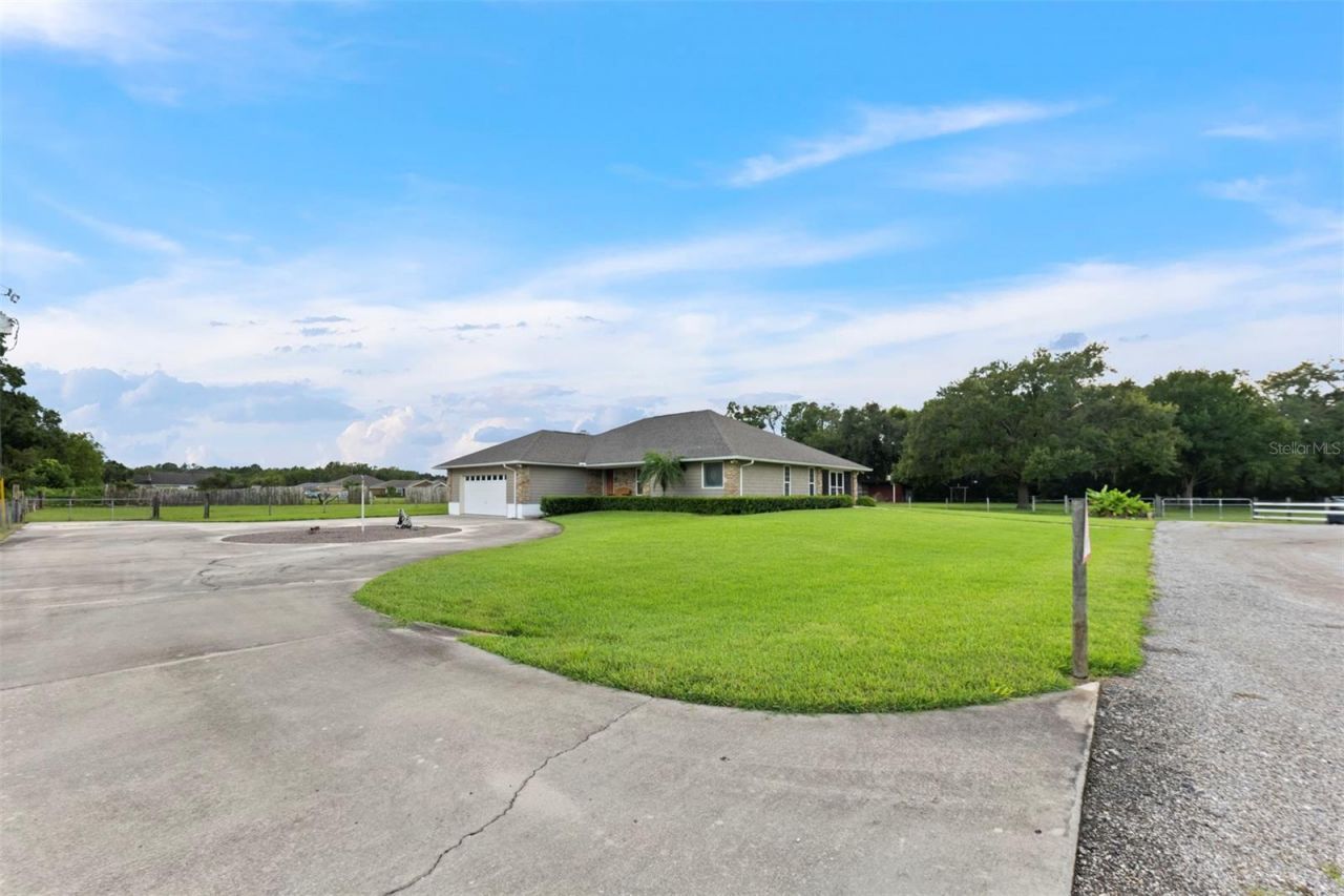 1450 Duff Road, Lakeland, FL 33810 Photo