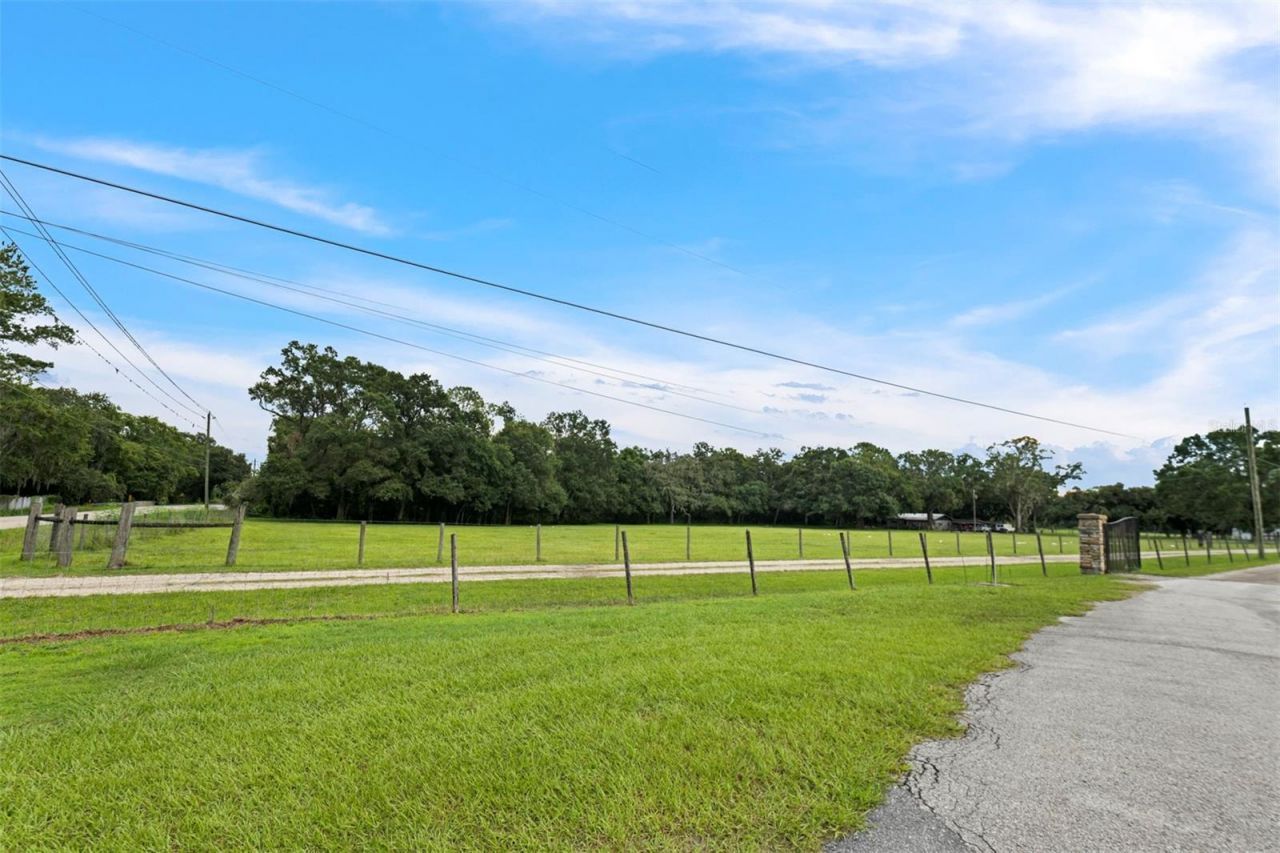1450 Duff Road, Lakeland, FL 33810 Photo