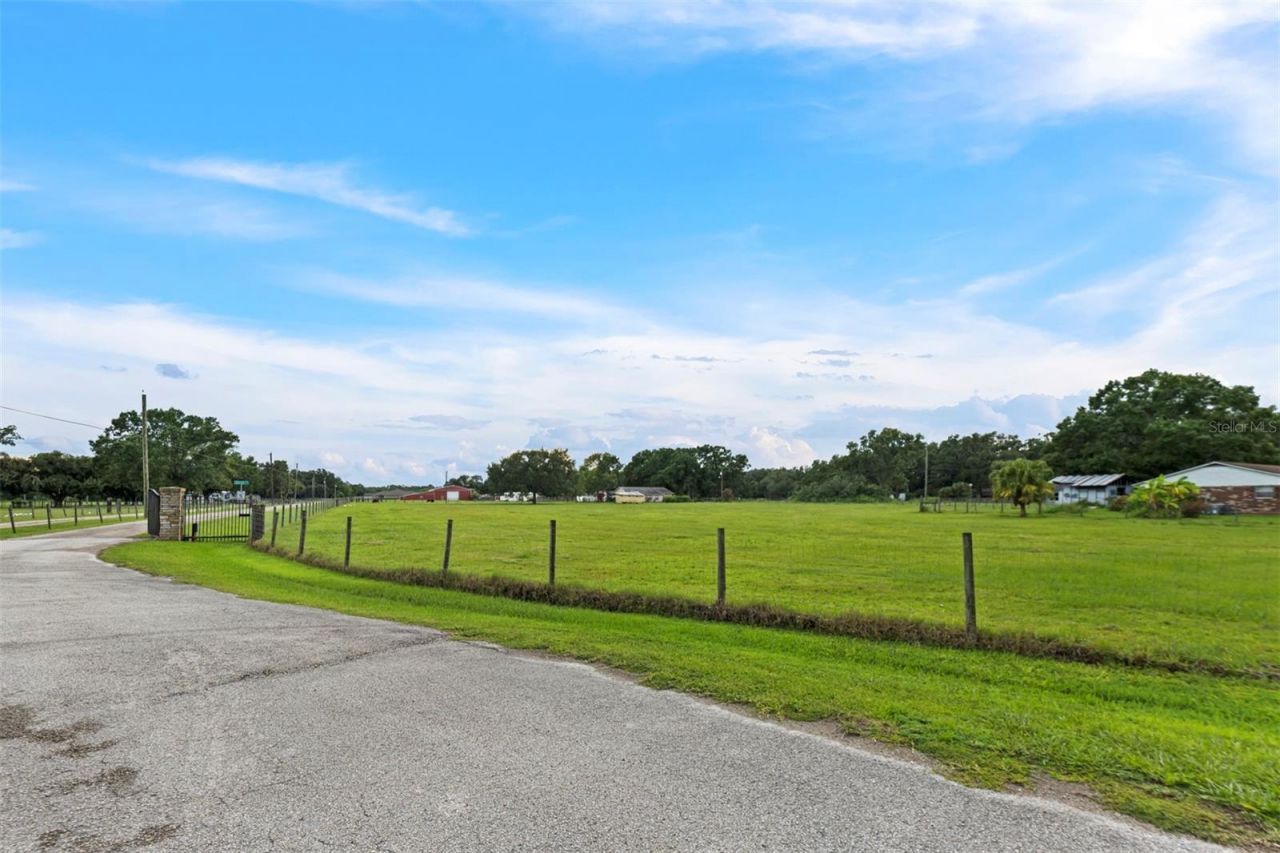 1450 Duff Road, Lakeland, FL 33810 Photo