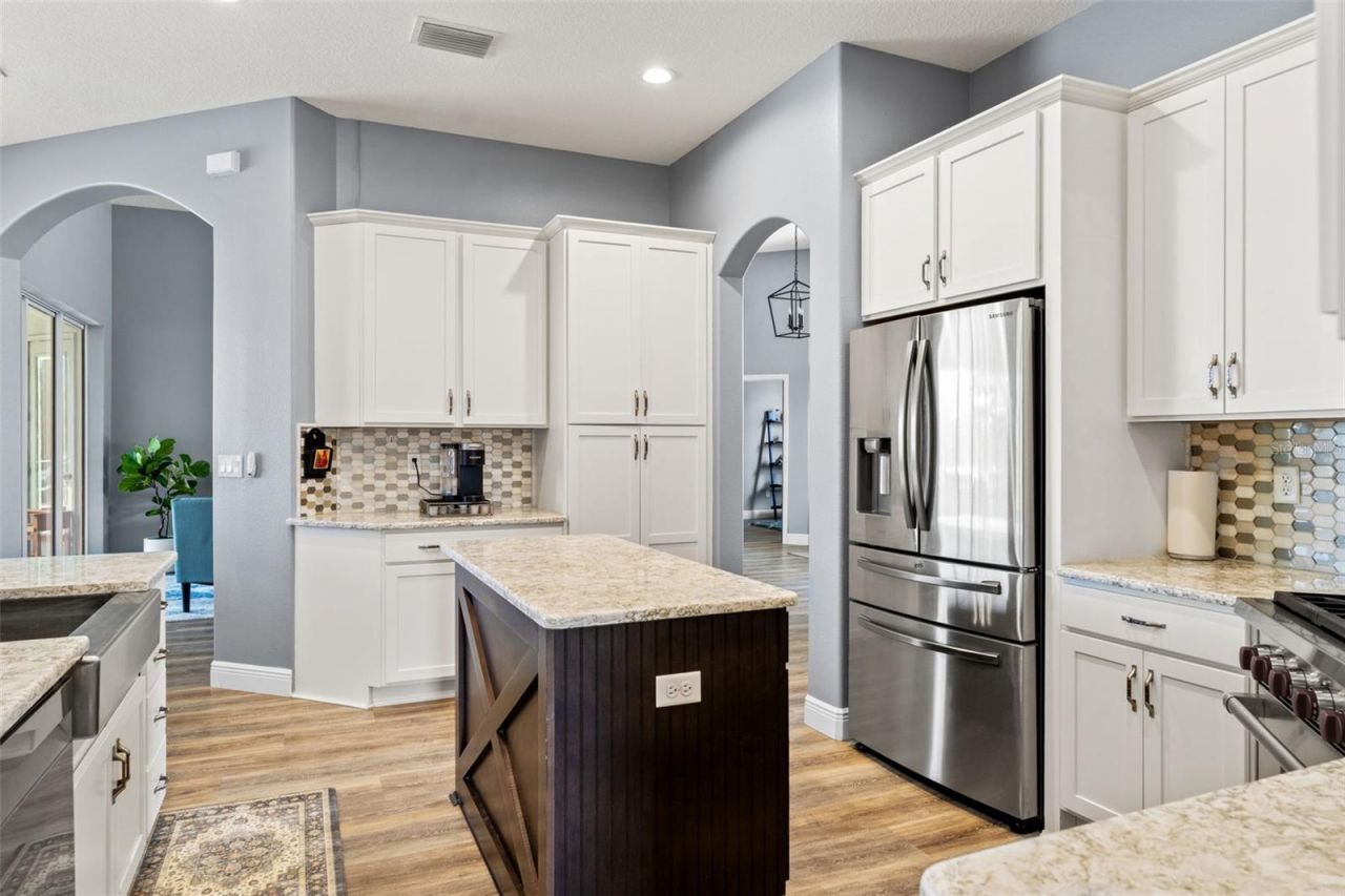 12277 Eskimo Curlew Road, Weeki Wachee, FL 34614 Photo