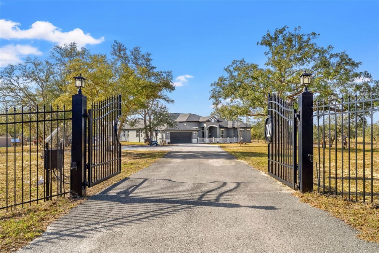 12277 Eskimo Curlew Road, Weeki Wachee, FL 34614 Photo