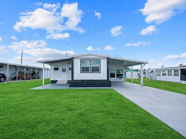 37240 BEVERLY AVENUE, ZEPHYRHILLS, FL 33542