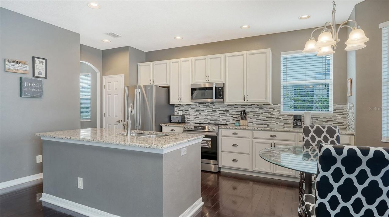 5914 53rd Lane E, Bradenton, FL 34203 Photo