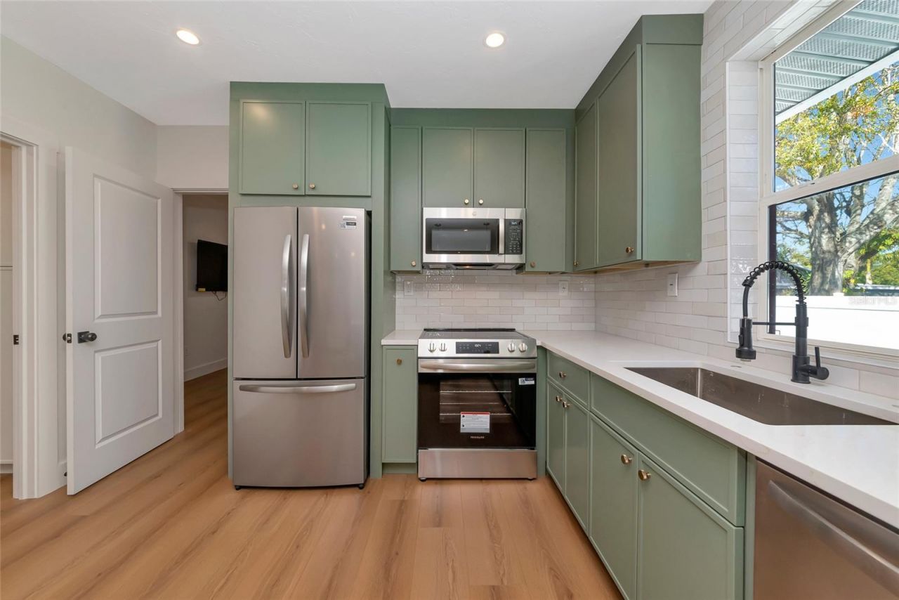 316 27th Street W, Bradenton, FL 34205 Photo