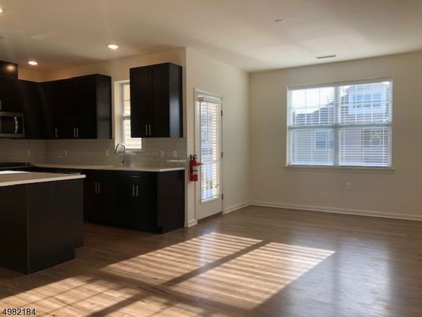 60 Passaic Ave, Unit 12, Fairfield, NJ 07004