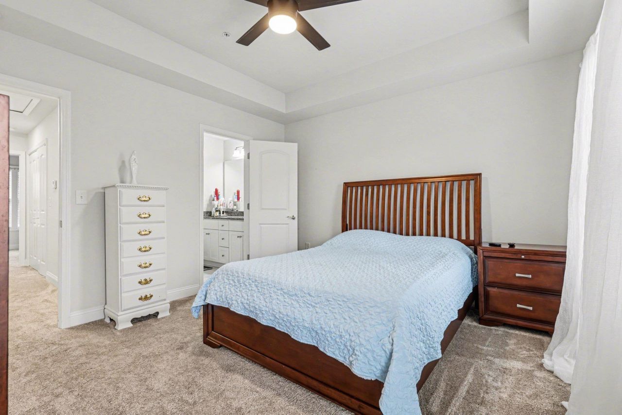 812 Moen Pl. Photo 17