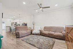 812 Moen Pl. photo 4