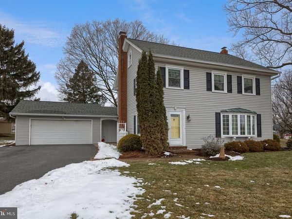 314 W CONESTOGA STREET , NEW HOLLAND, PA 17557