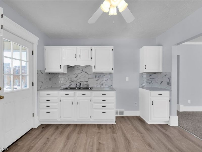 1026 W 4th Street, Unit 2/UP, Lorain, OH 44052 Photo 6