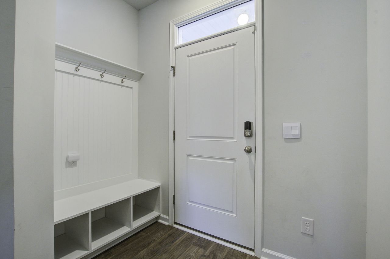 827 Kirby Court Photo 14