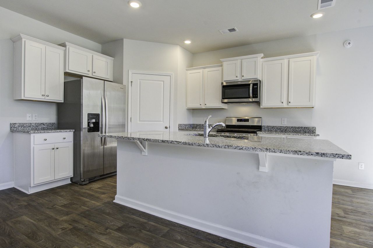 827 Kirby Court Photo 17