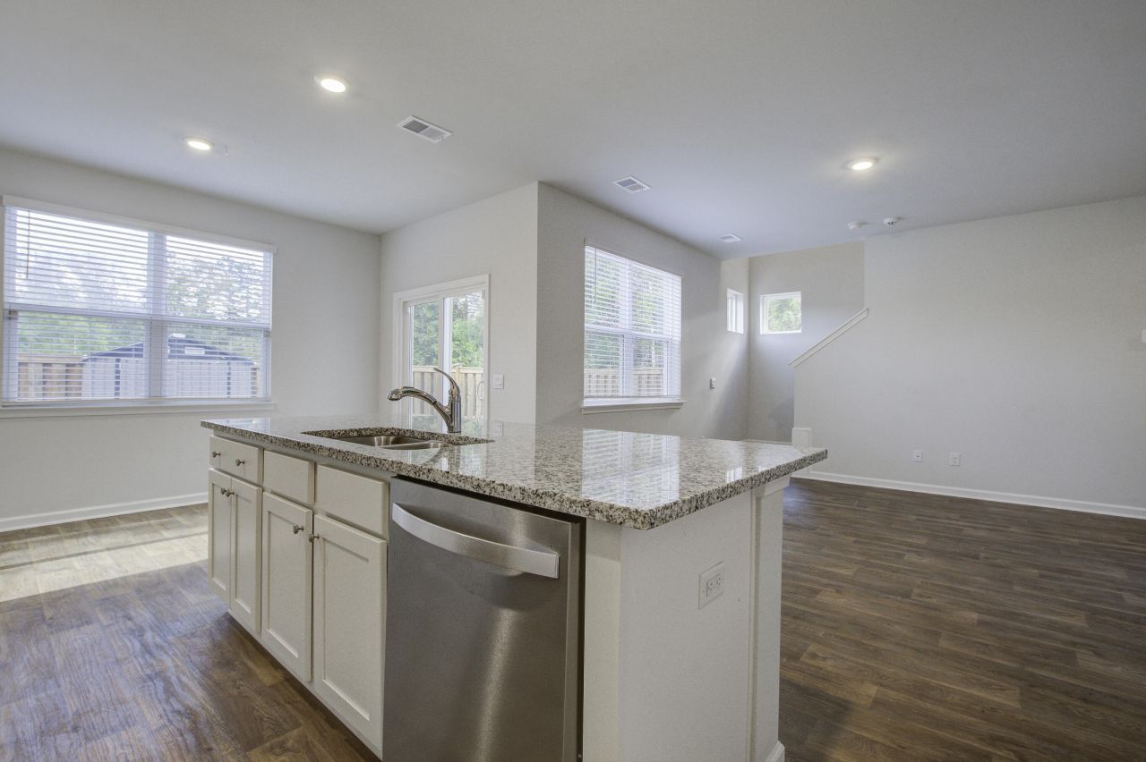 827 Kirby Court Photo 23