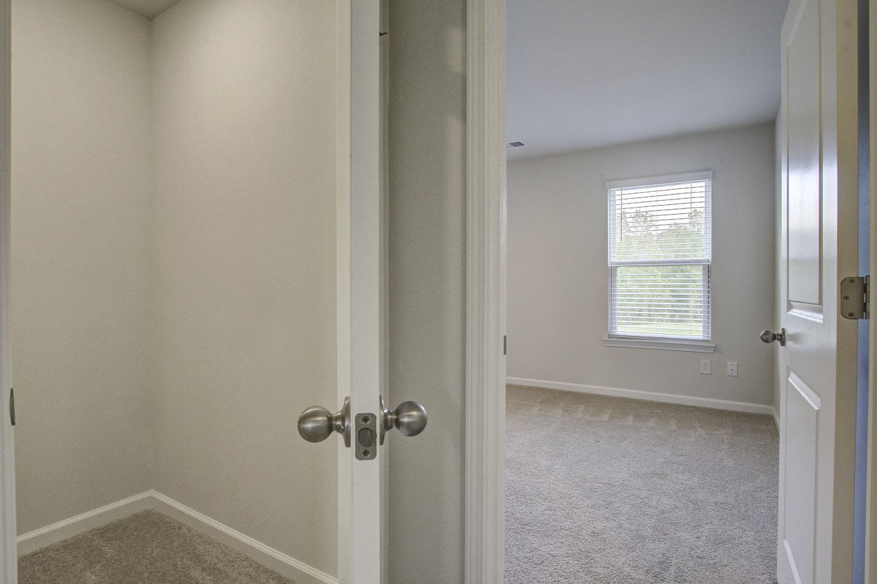 827 Kirby Court Photo 25