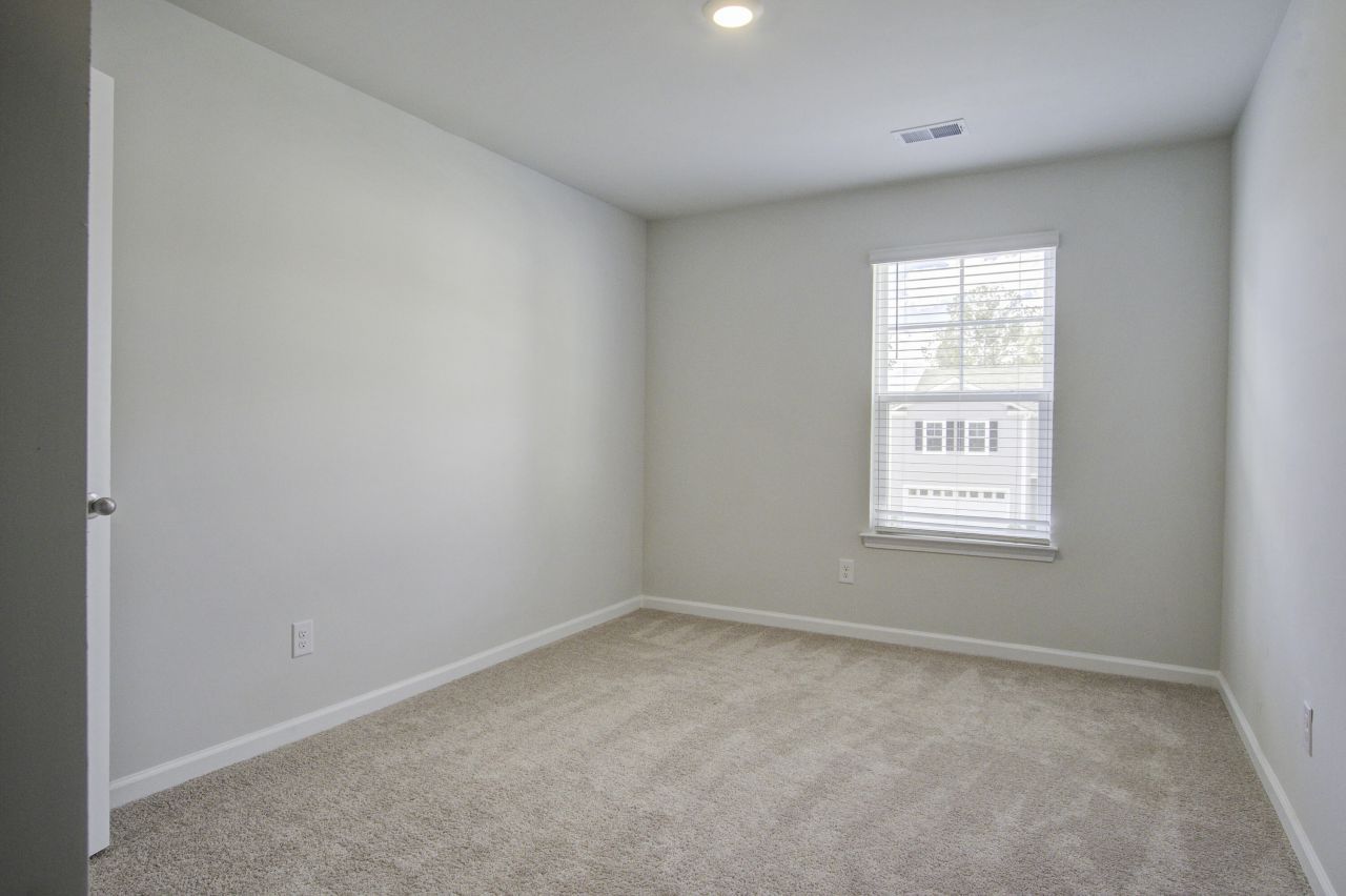 827 Kirby Court Photo 28