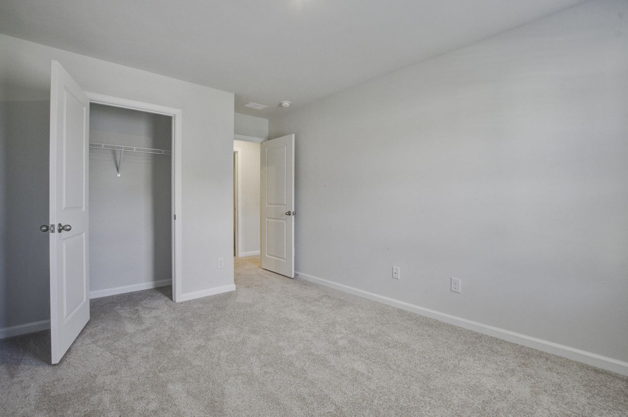 827 Kirby Court Photo 34