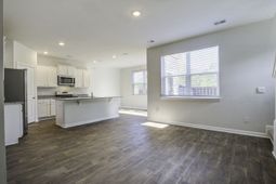 827 Kirby Court photo 4