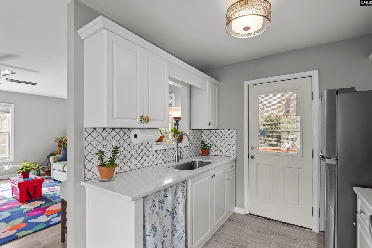 26 Lindsay Street  Photo 10