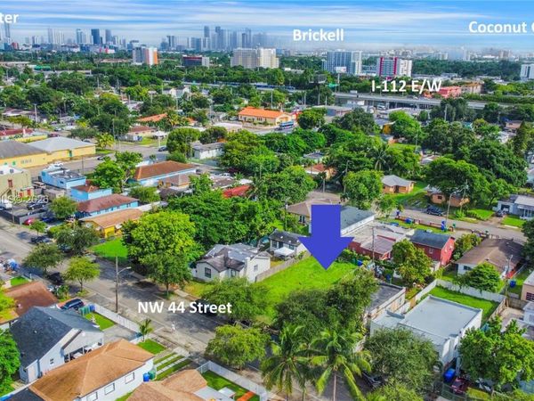 1762 NW 44th St, Miami, FL 33142