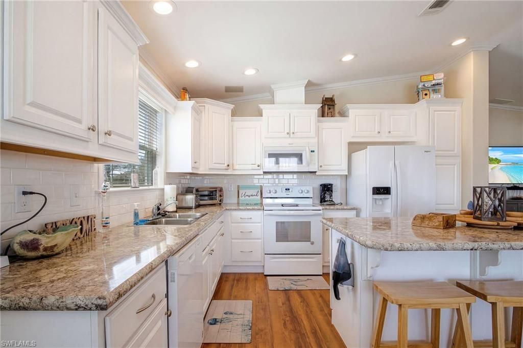 3098 Sloop Ln, Saint James City, FL 33956 Photo