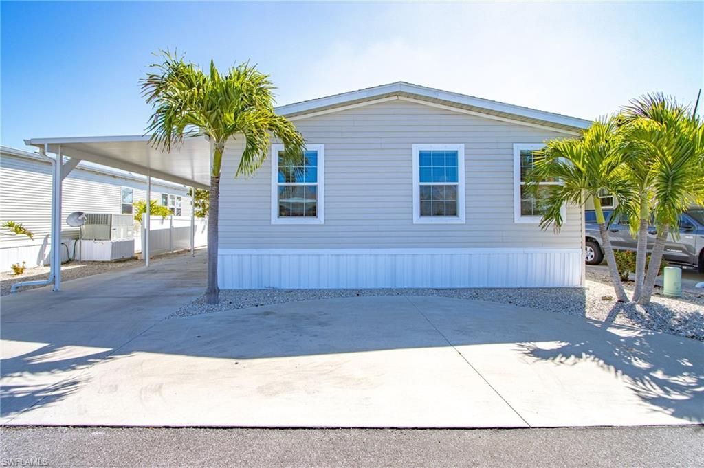 3098 Sloop Ln, Saint James City, FL 33956 Photo