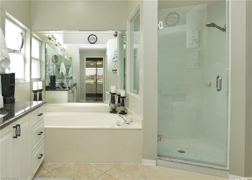 9110 Old Hickory Cir, Fort Myers, FL 33912 Photo