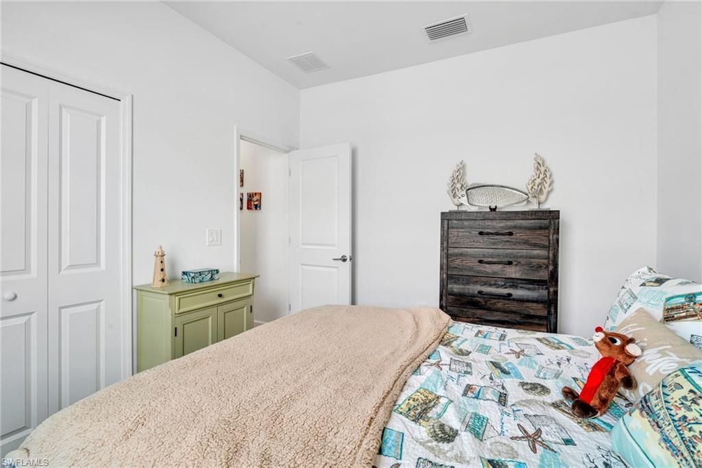 17388 Walnut Run Dr, Alva, FL 33920 Photo