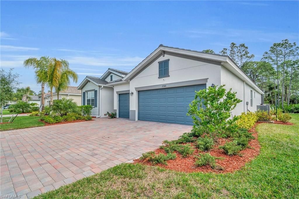 17388 Walnut Run Dr, Alva, FL 33920 Photo