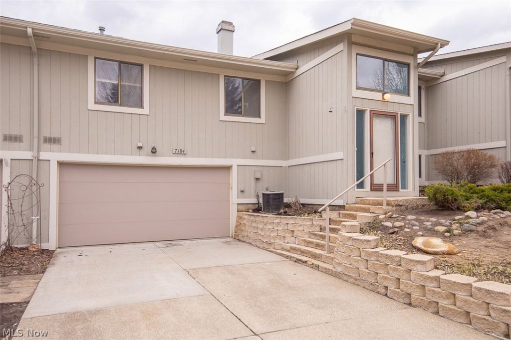 7184 N Brewster Place, Concord, OH 44077 Main Photo