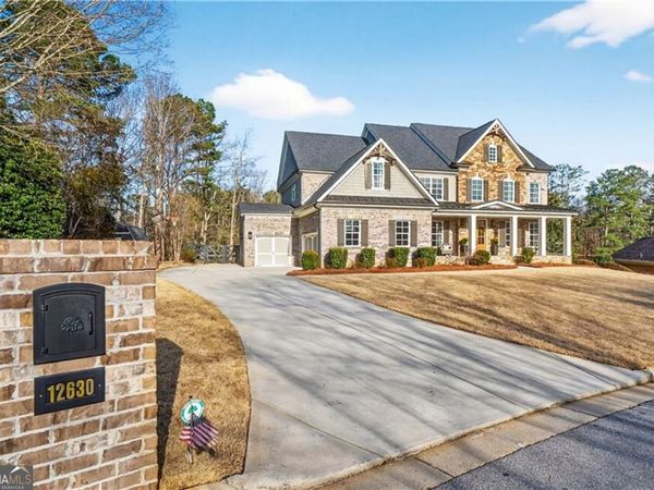 12630 Silver Fox Court, Roswell, GA 30075