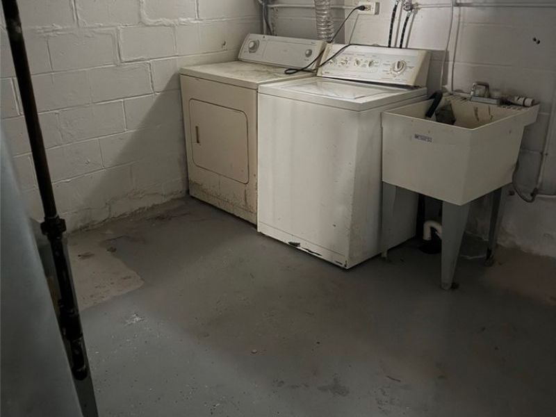 892 E 139th Street, Cleveland, OH 44110 Photo 10