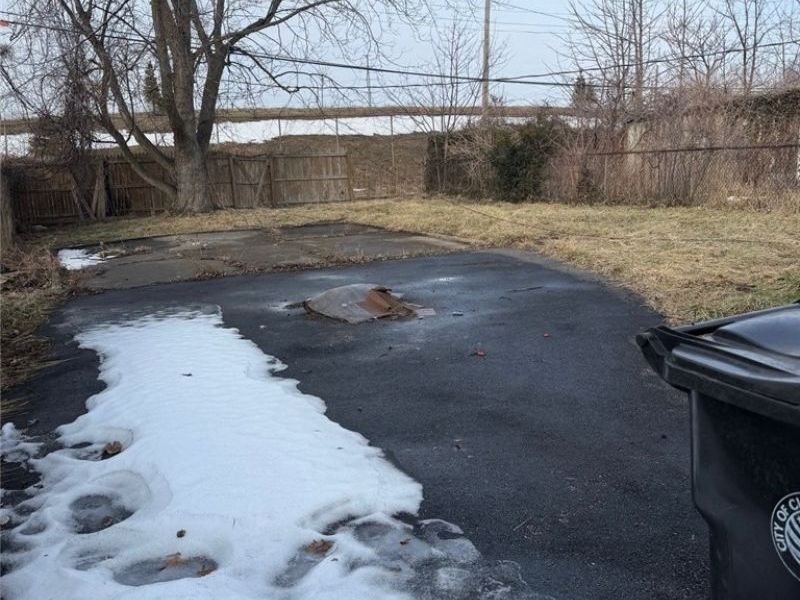 892 E 139th Street, Cleveland, OH 44110 Photo 11