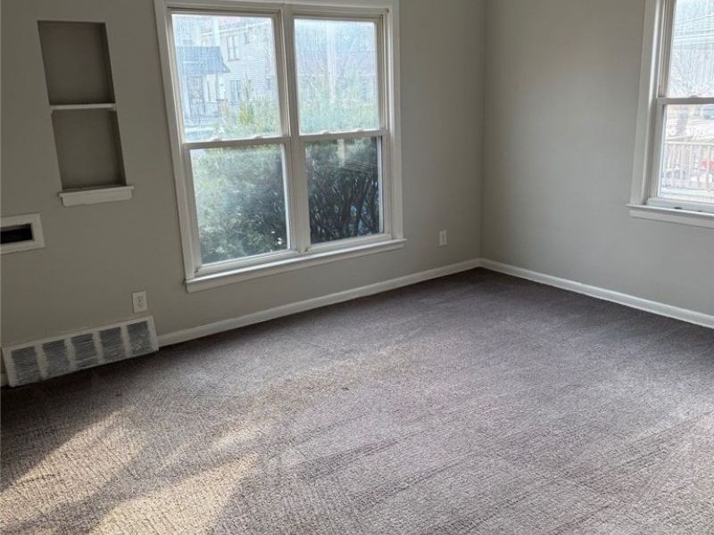 892 E 139th Street, Cleveland, OH 44110 Photo 5