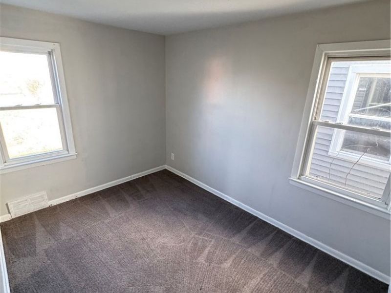 892 E 139th Street, Cleveland, OH 44110 Photo 6