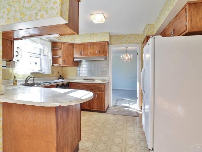 10022 Lakeside Drive, Springfield Twp., OH 45231 Photo 14