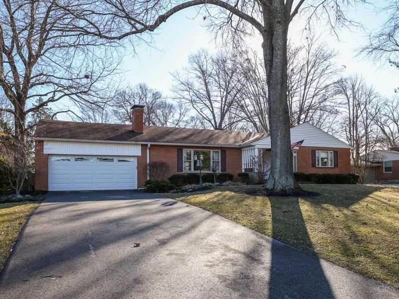 10022 Lakeside Drive, Springfield Twp., OH 45231 Photo 2