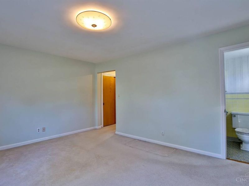 10022 Lakeside Drive, Springfield Twp., OH 45231 Photo 21