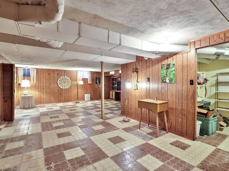 10022 Lakeside Drive, Springfield Twp., OH 45231 Photo 29