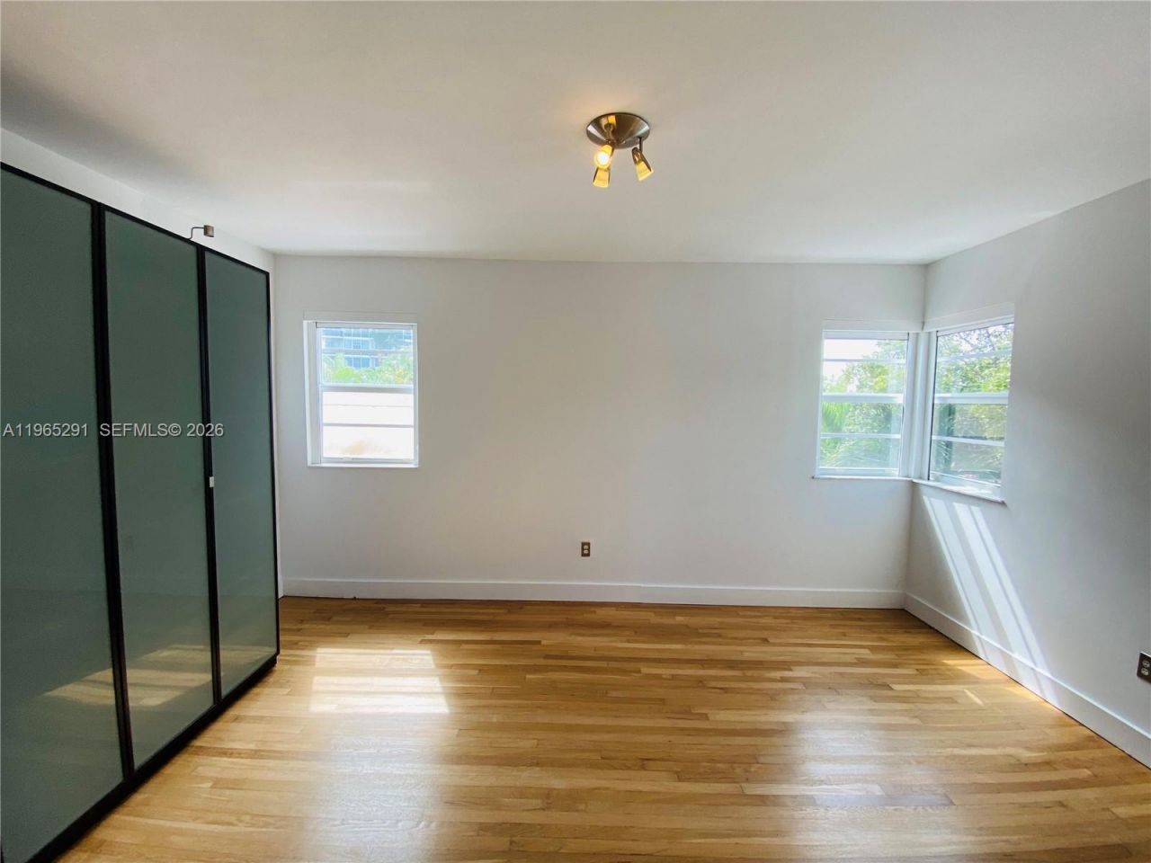 6881 Bay Dr, Unit 11, Miami Beach, FL 33141 Photo